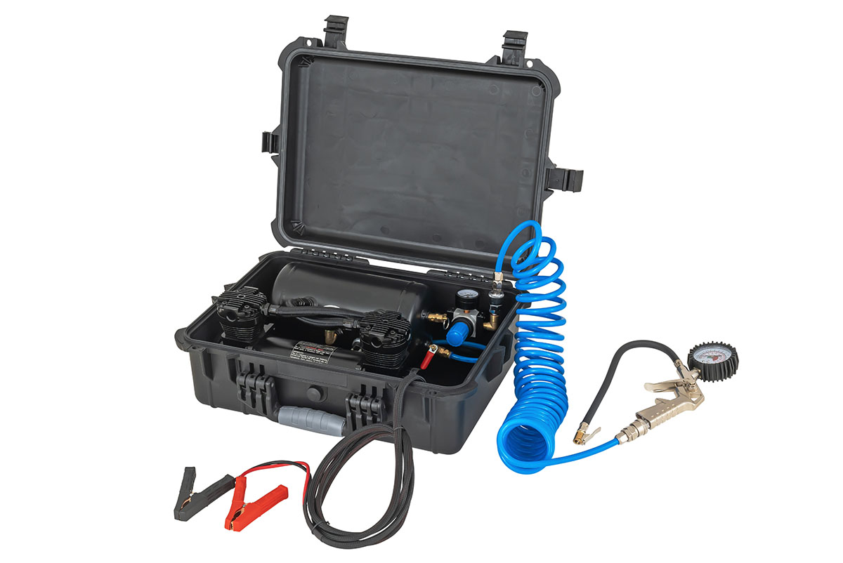 Компрессор автомобильный переносной 12V YURUI 119 л/мин 13,6 атм Компрессор автомобильный переносной 12V YURUI 119 л/мин 13,6 атм