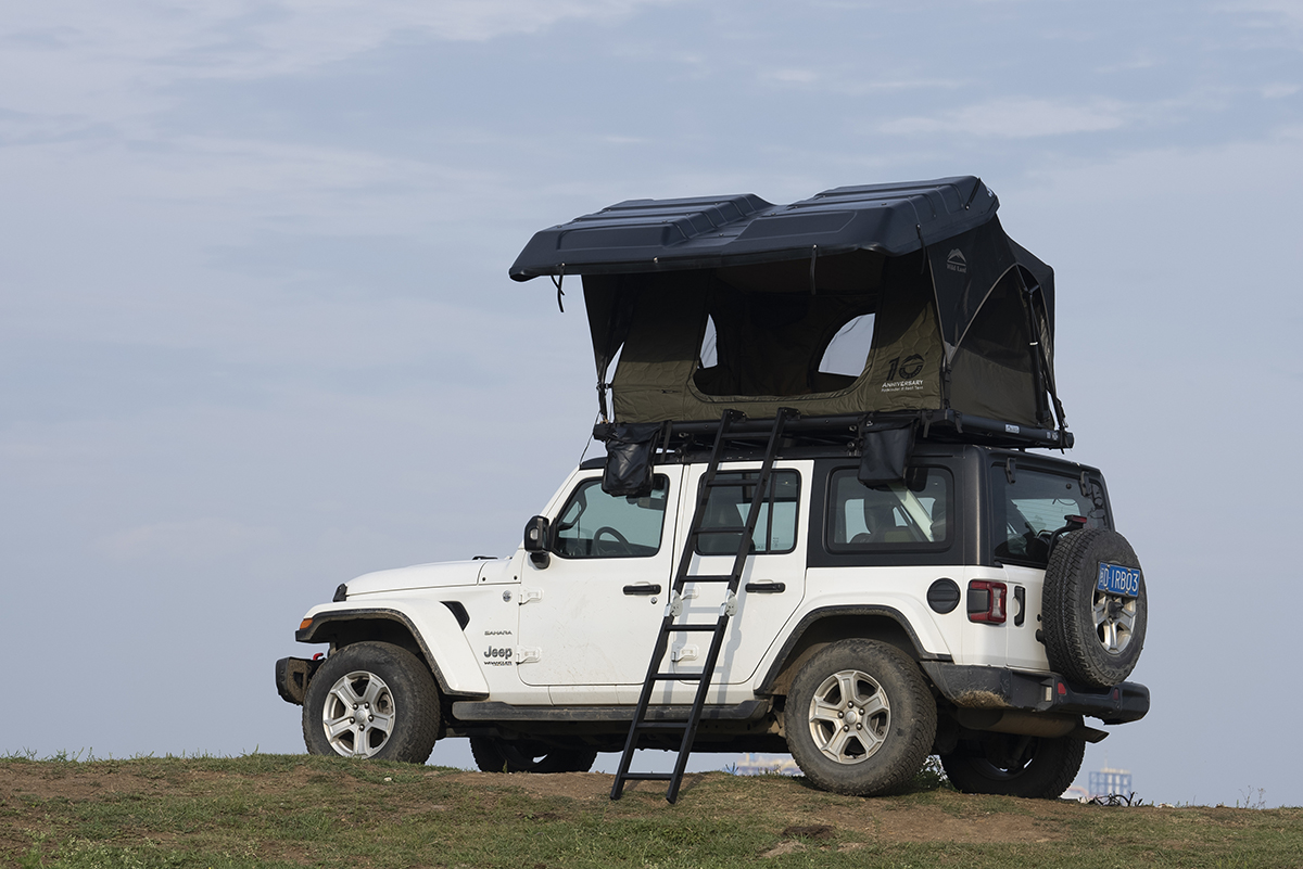Палатка на крышу автомобиля Wild Land Pathfinder II Pro