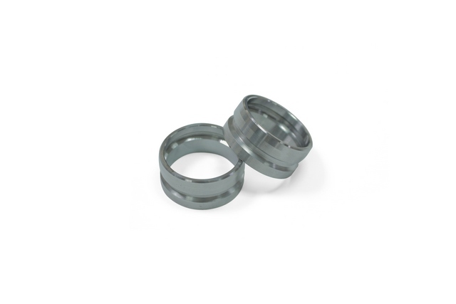 Втулки распорные подшипников передней ступицы НИВА (к-т 2 шт.)