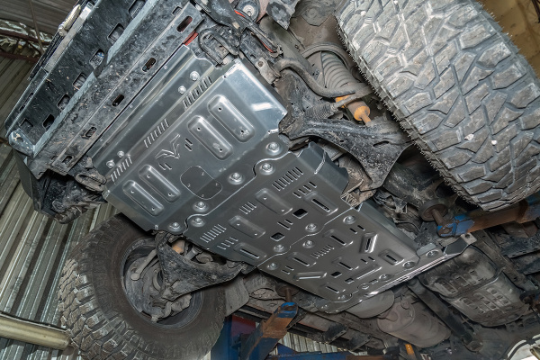 Защита Falcon радиатора, картера, РК, КПП для Toyota Hilux 2015-2024, алюм. 8 мм