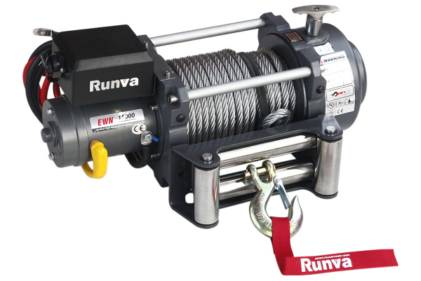 Лебёдка электрическая (индустр.) 12V Runva EWN15000U 6800 кг