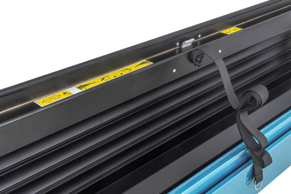 Крышка кузова РИФ для Toyota Hilux 2015+, роллета раздвижная 1572х1570 мм, алюминиевая, черная