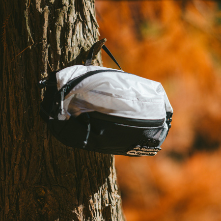 Сумка поясная Naturehike Hydrogen, 5 л., бело-черная