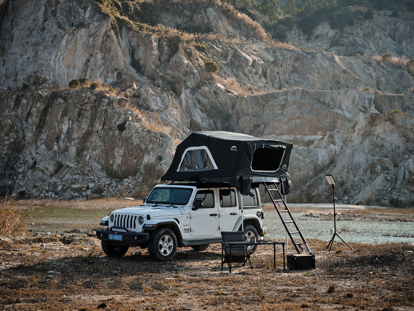 Палатка на крышу автомобиля Wild Land Voyager 160 Pro ECO