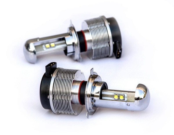 Лампы светодиодные 9006 12V-24V 20W (к-т 2 шт.)