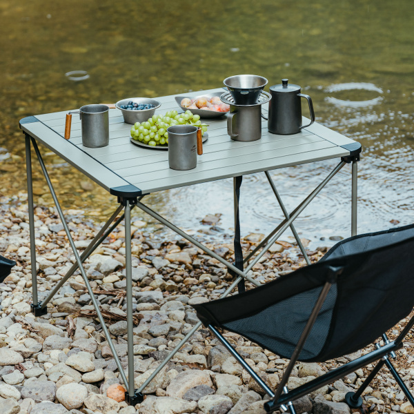 Стол туристический Naturehike Yamami L03 алюминиевый, 69,5х69,5х56 см, складной, серо-зеленый