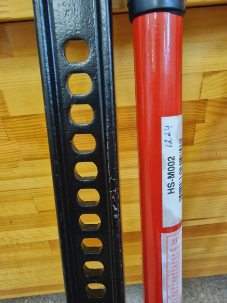 2 Домкрат реечный Farm Jack 84 см 3 т (уценённый)