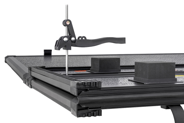 Крышка кузова РИФ для JAC T8, трёхсекционная 1590х1600 мм, алюминиевая, черная