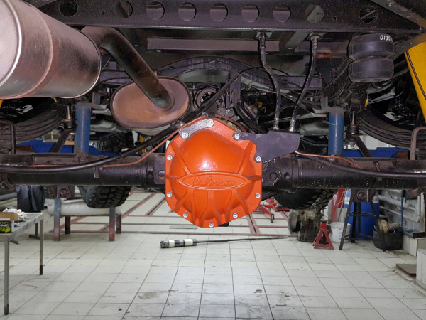 Кронштейн РИФ для крепления тормозных шлангов заднего моста УАЗ Патриот лифт 50 мм