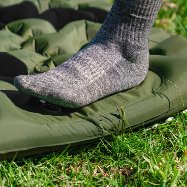 Коврик надувной Naturehike FC01 200х125х6,5 см, двойной, с насосом, зеленый