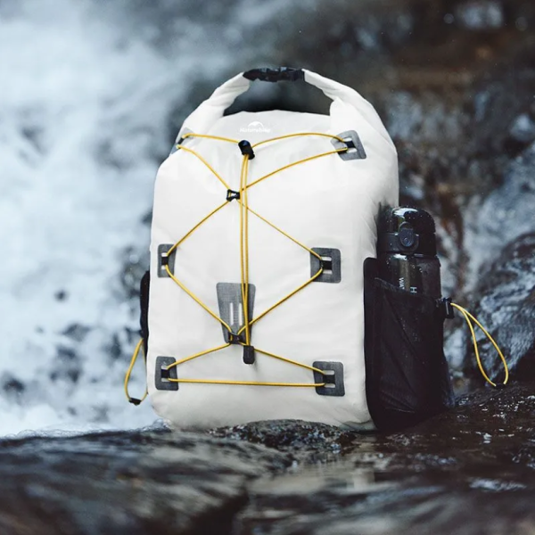 3 Рюкзак туристический Naturehike 18 л, ПВХ, белый