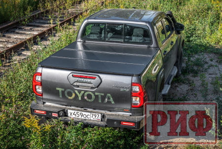 Крышка кузова РИФ для Toyota Hilux 2015+ трёхсекционная