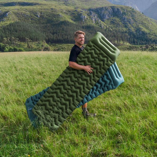 Коврик надувной Naturehike FC01 200х60х6,5 см, с подушкой, с насосом, зеленый