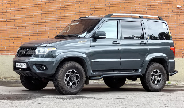 Пороги РИФ силовые УАЗ Патриот 2015+ стандарт