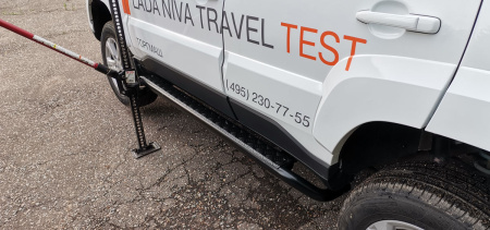 Пороги РИФ силовые Lada Niva Travel (черный алюминий)