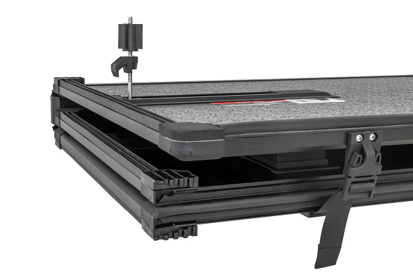 Крышка кузова РИФ для Toyota Hilux 2015+ трёхсекционная