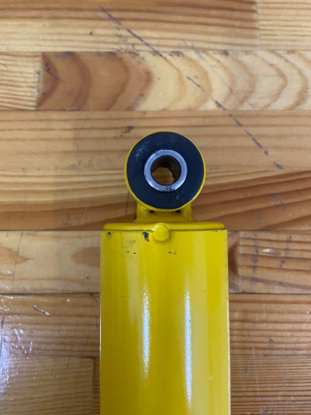 Амортизатор усиленный РИФ задний Нива 21214 лифт 50 мм (уценка)