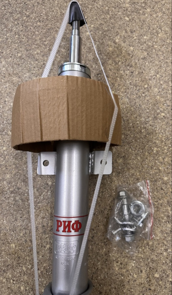 Амортизатор усиленный РИФ задний газовый Renault Duster 4x4 (2010-2022), Nissan Terrano 2014+ 4х4 штатный и лифт 0-40 мм (уценка)
