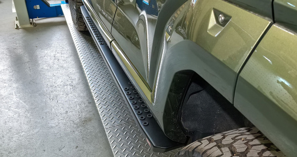 Пороги РИФ силовые TANK 400