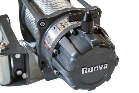 Лебёдка электрическая 12V Runva 20000 lbs (влагозащищенная) Лебёдка электрическая 12V Runva 20000 lbs (влагозащищенная)