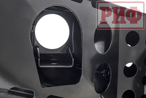 Бампер РИФ силовой передний Toyota Land Cruiser 200 2007-2015 c доп. фарами, защитной дугой и защитой бачка омывателя