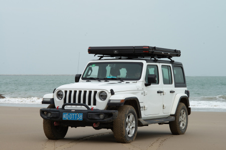 Палатка на крышу автомобиля Wild Land Desert Cruiser 120 Pro с лестницей