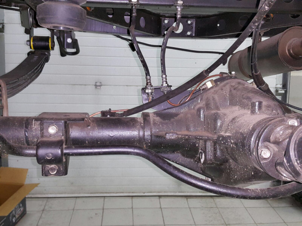 Кронштейн РИФ для крепления тормозных трубок заднего моста УАЗ лифт 5 см Кронштейн РИФ для крепления тормозных трубок заднего моста УАЗ лифт 5 см