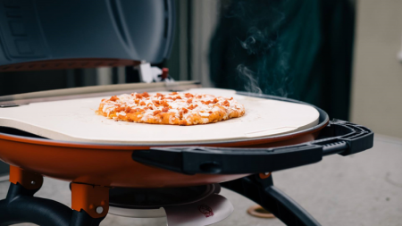Гриль газовый O-GRILL 500MT красный, с термометром (в комплекте адаптер тип А)