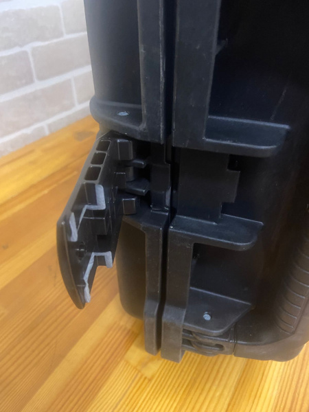 Кейс защитный ударопрочный РИФ 1366x416x170 мм (уценка)