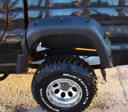 Расширители колёсных арок УАЗ Пикап (с накладками на передний бампер) дорестайлинг