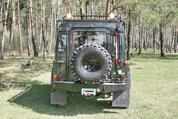 Бампер РИФ силовой задний Land Rover Defender под лебедку