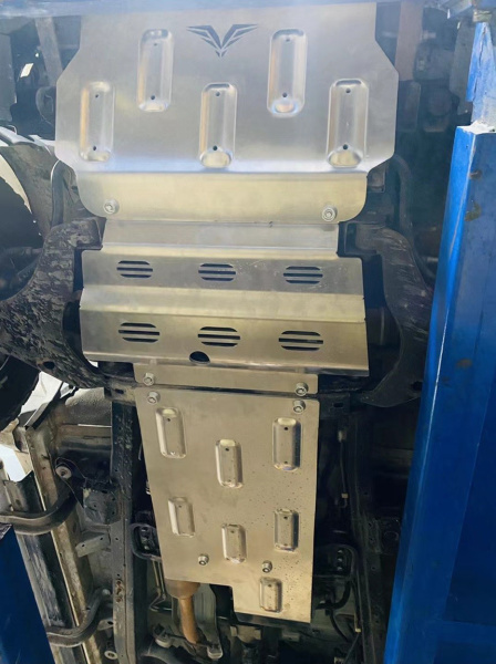 Защита Falcon радиатора, картера, РК, КПП для Mitsubishi Pajero Sport 2021-2023, алюминий. 8 мм