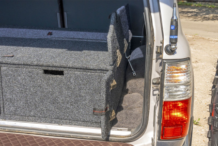 Органайзер в багажник для Toyota Land Cruiser 80 (2 выдвижных ящика+спальник)